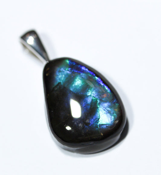 Free Form Pendant 021