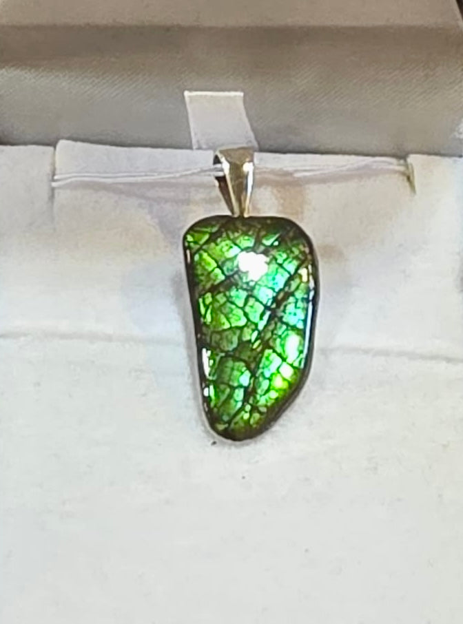 Free Form Pendant 23-102