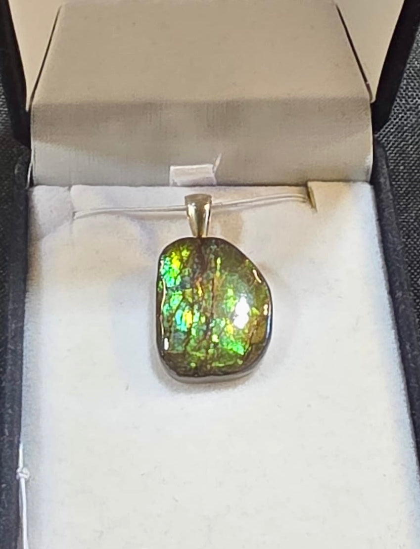 Free Form Pendant 23-257