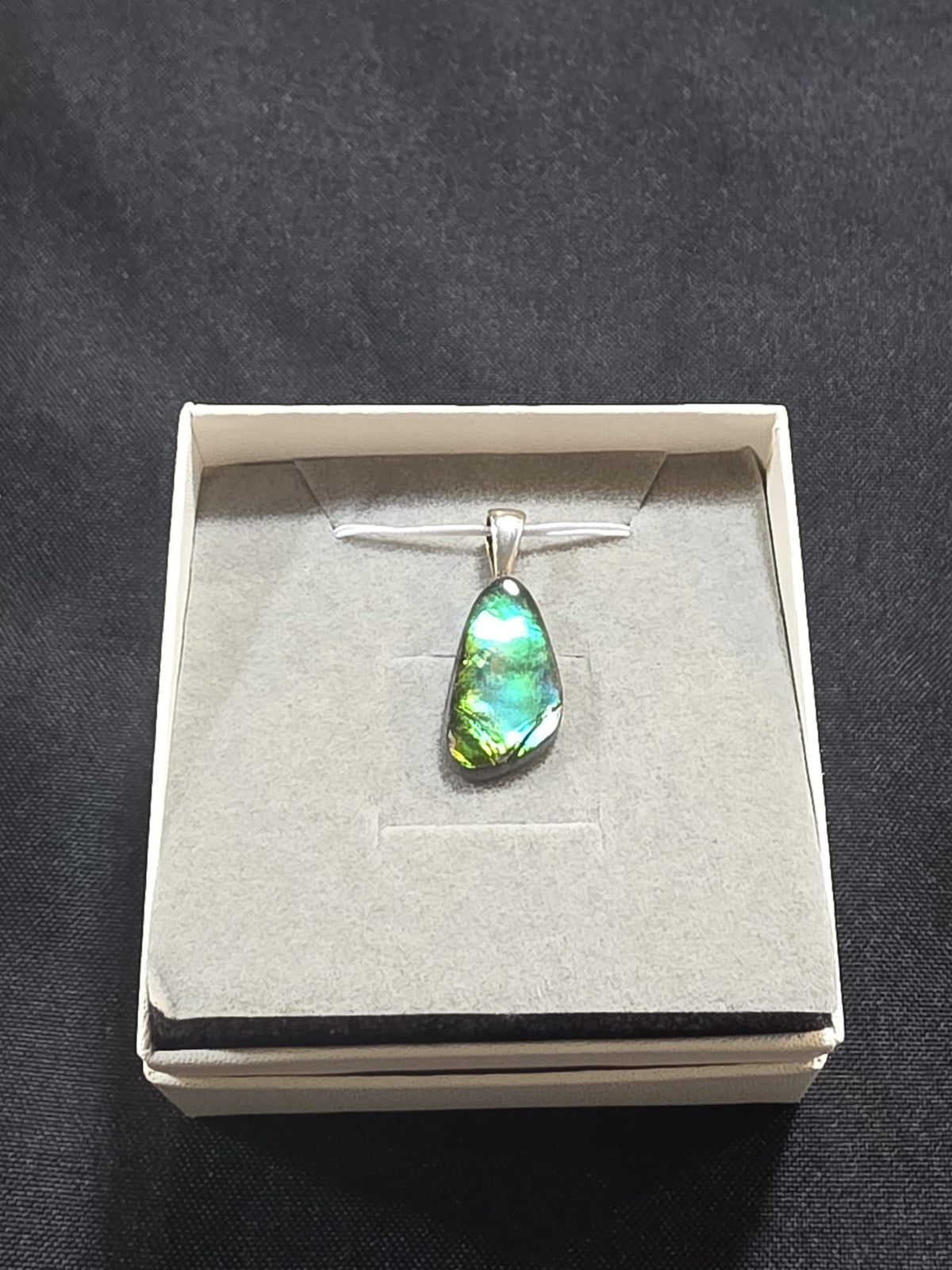 Free Form Pendant 25-028